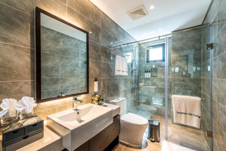 Superior Triple Bay View